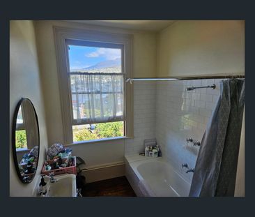 Partly Furnished Apartment in Prime Location with Mountain Views - Photo 6