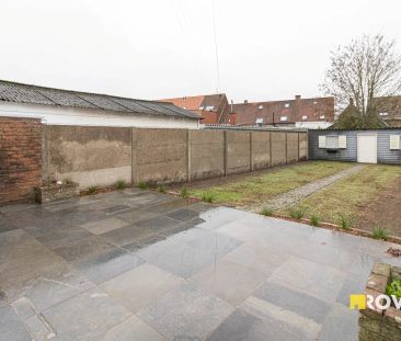 Zeer verzorgde en karaktervolle halfopen bebouwing met tuin en garage - Photo 2