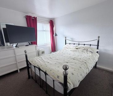 3 bedroom property to rent - Photo 2