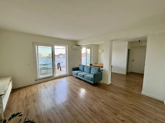 Ático de alquiler en Plaza Altozano, Altozano - Conde Lumiares - Foto 1