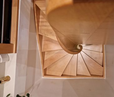 B/w CONGRES & MADOU: 2-bedroom duplex with terrace : CHARM - Photo 1