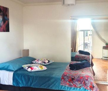 SUPERBE HAUT DUPLEX TT MEUBLÉ/INCLUS-6MN M°D'IBERVILLE-HEC-UDEM-POLY - Photo 4