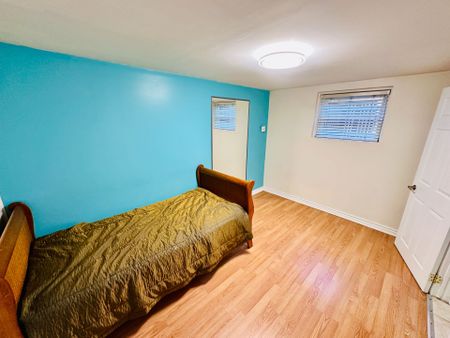 For Lease - 232 Aldercrest Road, Toronto, Ontario - Photo 4