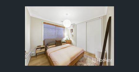 Peaceful Family Living in the Heart of Brookfield - Photo 4