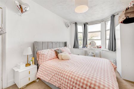 Chaplin Road, Brent, NW2, London - Photo 2