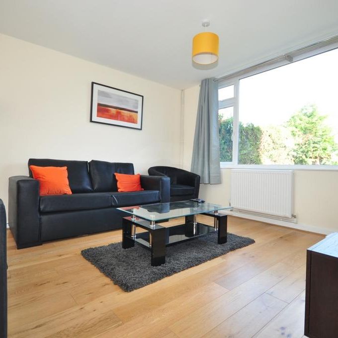 1 bedroom in a house share to rent - Photo 1