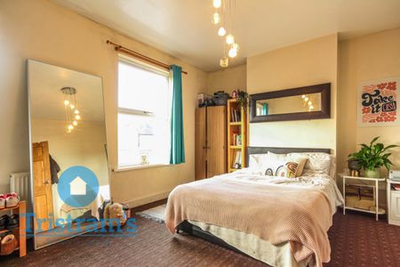 4 bed Semi-Detached House for Rent - Photo 3