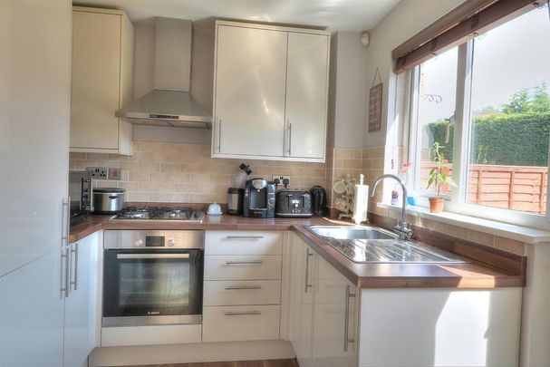3 bedroom detached house to rent - Photo 1