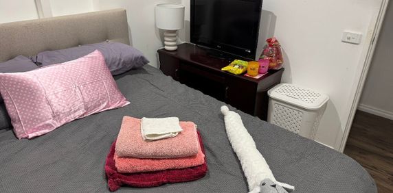 Hampton Park - Photo 2