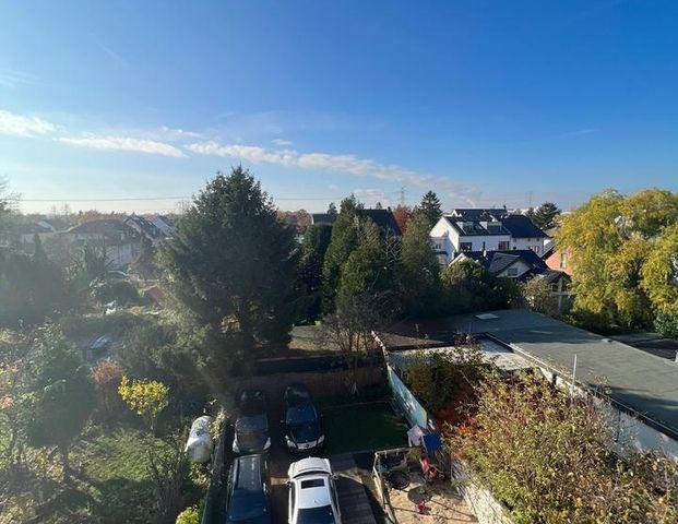 Platz für jeden!!! 6 Zimmer Wohnung 140 m2 mit Bodenheizung in Köln Merkenich zu vermieten!!! - Foto 1