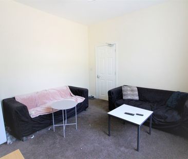 6 Bed Terraced House, Sidmouth Street, RG1 - Photo 1