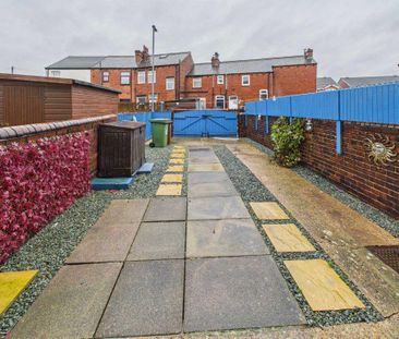 2 bedroom terraced house to rent - Photo 6