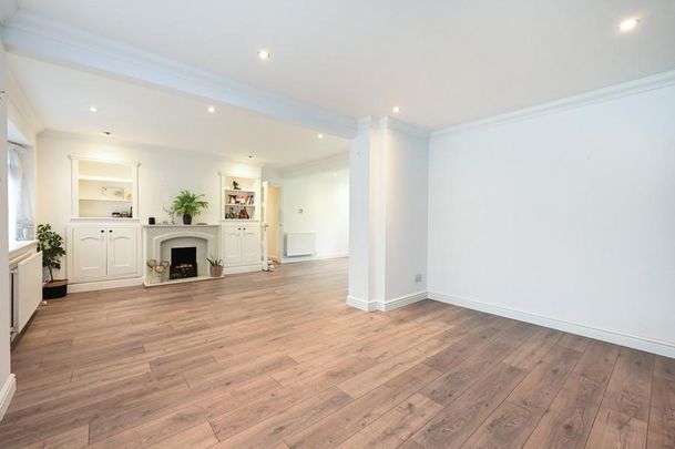 5 bedroom detached house to rent - Photo 1