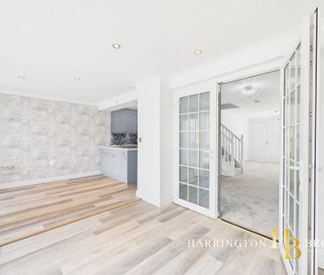 3 bedroom semi-detached house to rent - Photo 6