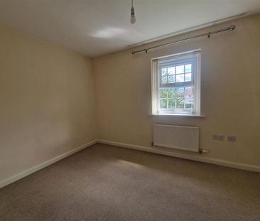 2 bedroom semi-detached house to rent - Photo 3