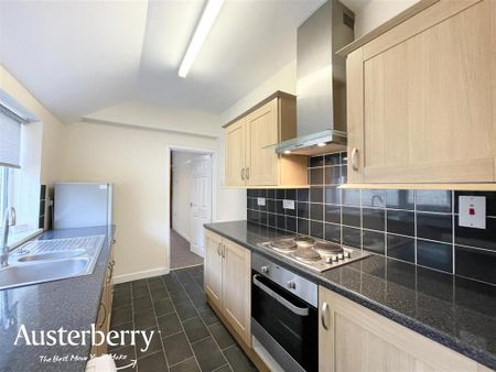 2 bedroom terraced house to rent - Photo 4