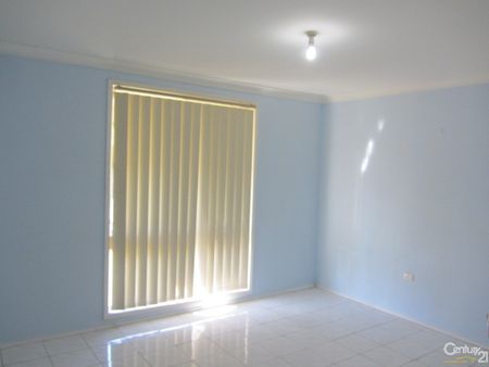 Charming Brick Veneer House - Photo 4