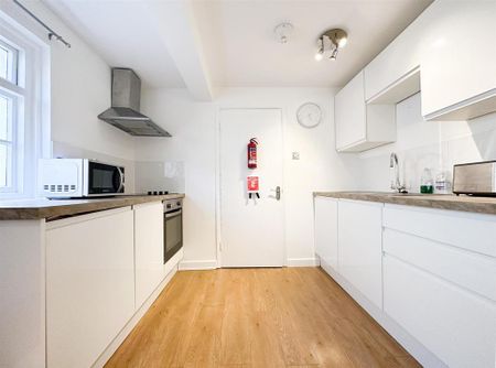 Studio to rent - Photo 5