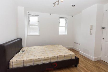 Studio to rent - Photo 5