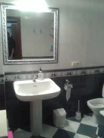 Piso de alquiler en Calle Infanta Beatriz, Camino de Ronda - Photo 3