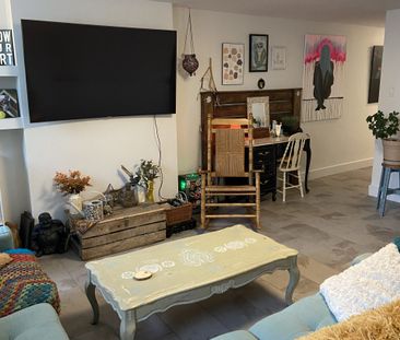 267 Charlotte Suite 1 - Photo 2