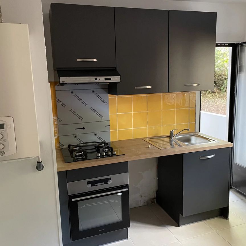 Location Appartement 4 pièces 85m² SAN MARTINO DI LOTA 20200 - Photo 1