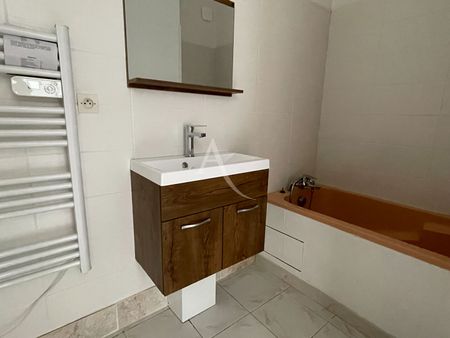 Location Appartement 2 pièces 45m² - Photo 3