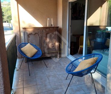 appartement T2 à VILLENEUVE LES AVIGNON, - Photo 2