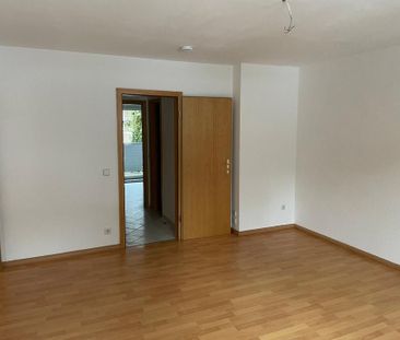schöne sanierte 2 Raum Wohnung in Wilkau-Haßlau mit Balkon - Photo 1