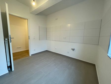*sanierte Balkonwohnung*Tageslichtbad*Erdgeschoss* - Foto 5