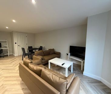 Burlington Place, Eastbourne - Photo 1