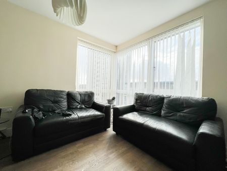 Maia House, Cardiff Bay - Photo 4