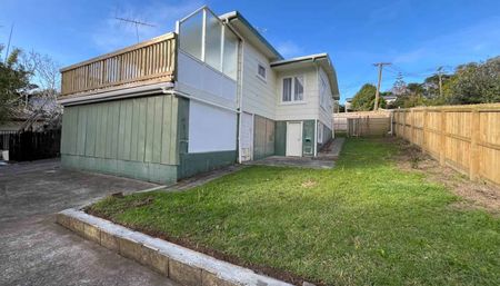 Flexible term 3 Bedroom near the beach - Photo 3