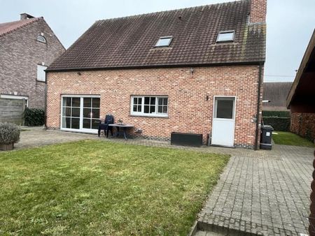 Instapklare tijdloze woning met 3 slaapkamers, grote tuin en garage in rustige omgeving - Photo 4