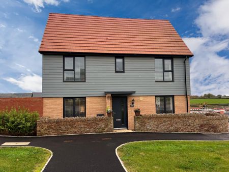 3 bedroom semi-detached house to rent - Photo 4