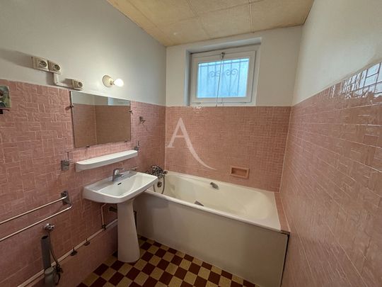 Location Appartement 3 pièces 54m² NICE 06100 - Photo 1