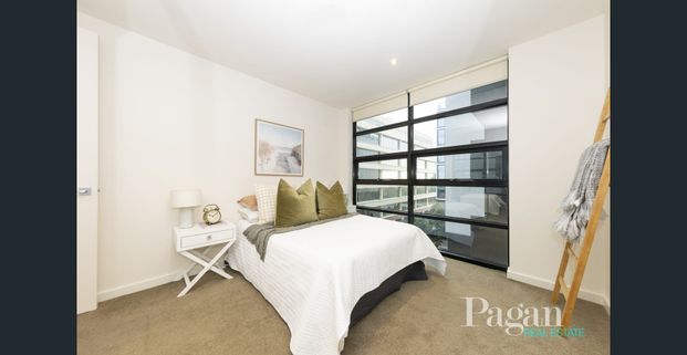 VACANT MONDO with BEAUTIFUL PRESENTATION - Photo 1