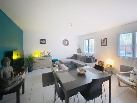 Location Appartement 3 pièces 70m² LAGORD 17140 - Photo 2