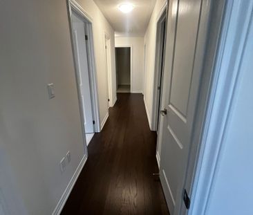 For Lease - 24 Phoenix Boulevard, Barrie, Ontario - Photo 6