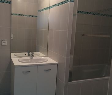 Location Appartement 2 pièces 53m² - Photo 3