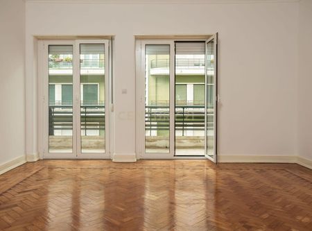 Alvalade, Lisbon - Photo 5