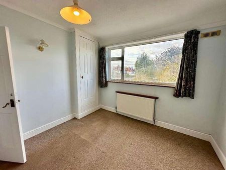 Lodge Crescent, Orpington, Kent, BR6 - Photo 3