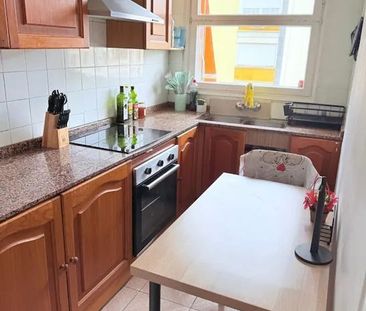 Carrer de Benet Mateu, Barcelona, Catalonia 08034 - Photo 4