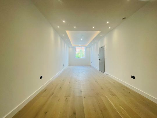 Stonehills, Welwyn Garden City - Photo 1