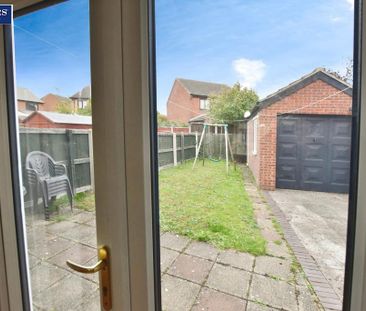 3 bedroom semi-detached house to rent - Photo 5
