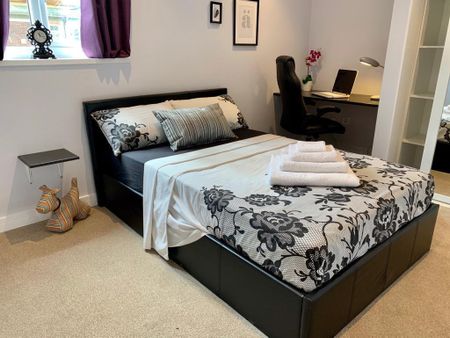 Eastcott Road, Swindon - Photo 2