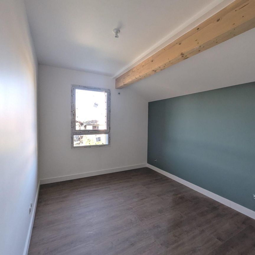 Location Maison 5 pièces 94m² HERBEYS 38320 - Photo 1