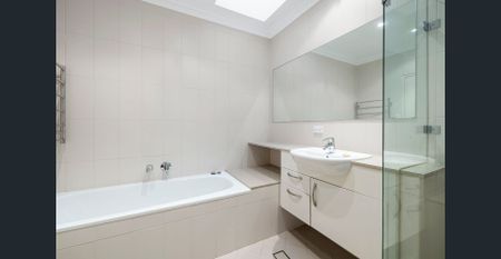 Modern Apartment in a Prime Pymble Location - Photo 5