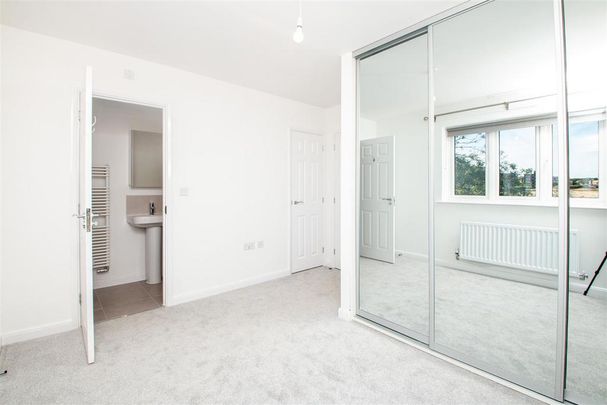 3 bedroom terraced house to rent - Photo 1