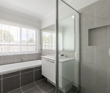 175 Coastside Drive, Armstrong Creek - Photo 5